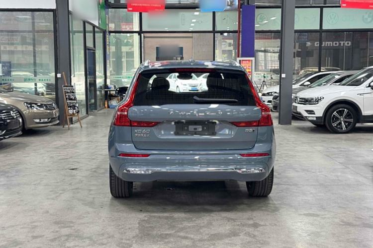 Used Volvo XC60 2022 B5 4x4 Smart Luxury Edition
