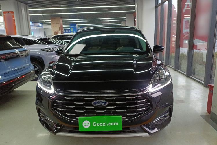 Used Ford Escape 2020 EcoBoost 245 Two-Wheel-Drive Titanium Edition
