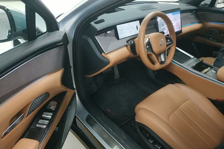 Used BYD Han L 2025 EV Four-Wheel Drive LiDAR Flagship Model
