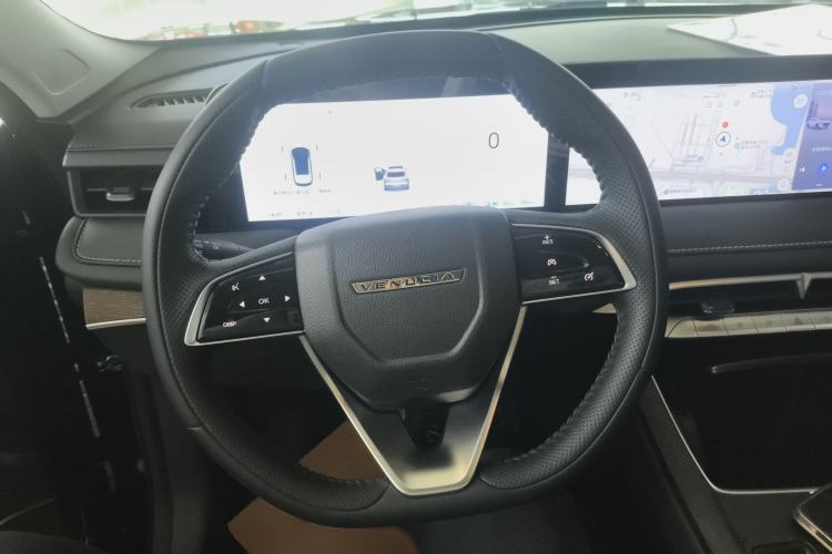 Used Venucia V DD-i 2023 60km iD Version