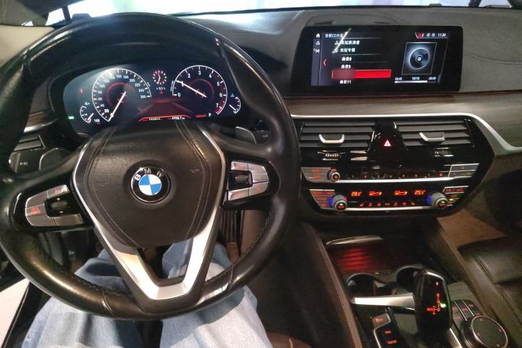 Used BMW 5 Series 2019 530Li Leading Model Luxury Package
