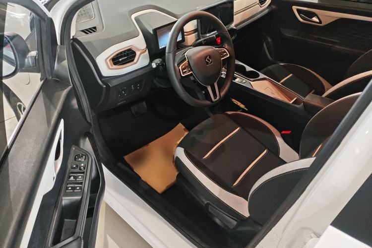 Used SOL E10X 2021 302 km Range Luxury Version 30.2 kWh
