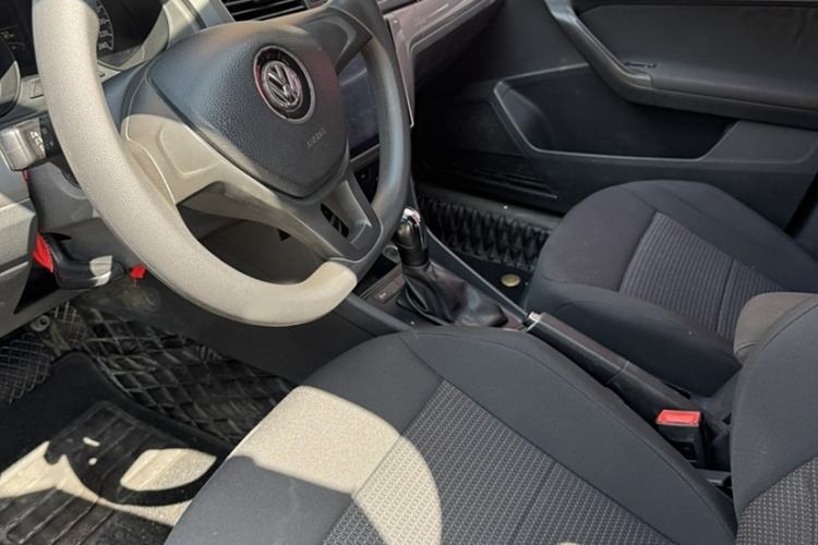 Used Volkswagen Lavida 2017 1.6L Automatic Comfort Edition
