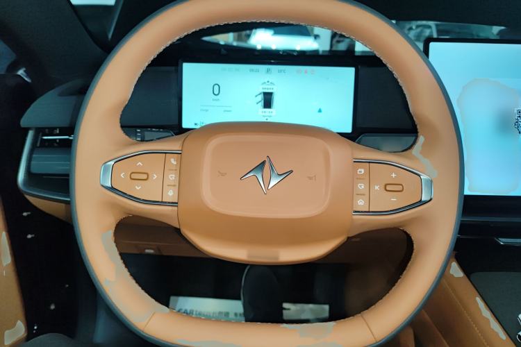 Used  eπ007 2025 Model Pure-Electric 550 Executive Edition