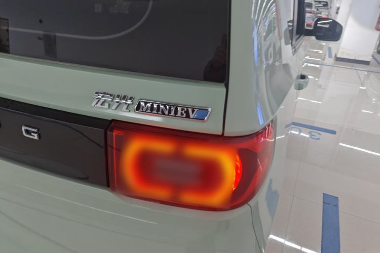 Used Wuling Hongguang MINIEV 2021 Macaron Premium Model – Lithium Iron Phosphate
