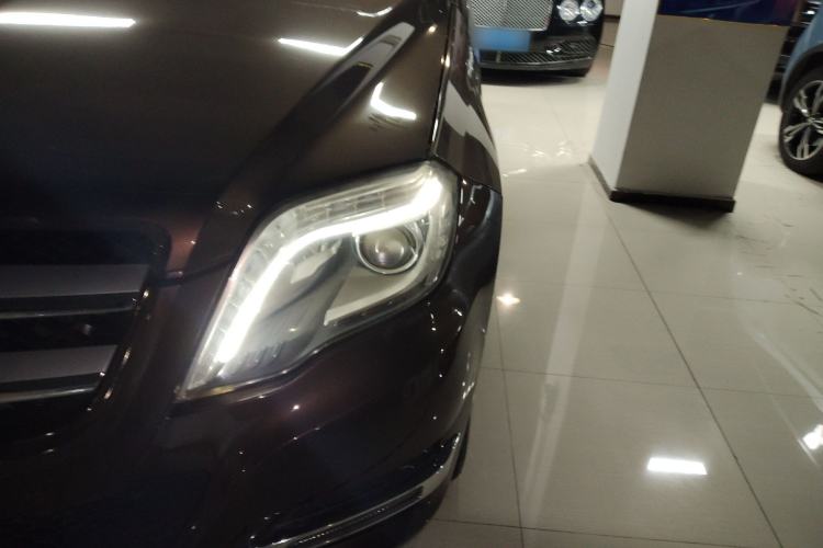 Used Mercedes-Benz GLK-Class 2013 GLK 300 4MATIC Dynamic Sunroof Model