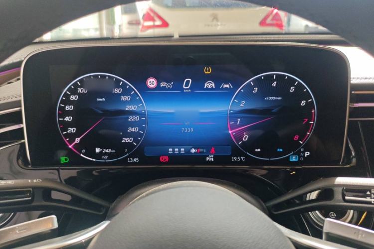 Used Mercedes-Benz E-Class 2025 Facelift E 300 L Luxury Edition
