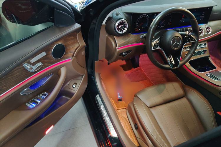 Used Mercedes-Benz E-Class 2023 Facelift E 260 L
