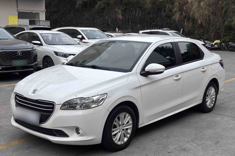 Used Peugeot 301 2014 1.6L Manual Comfort Edition
