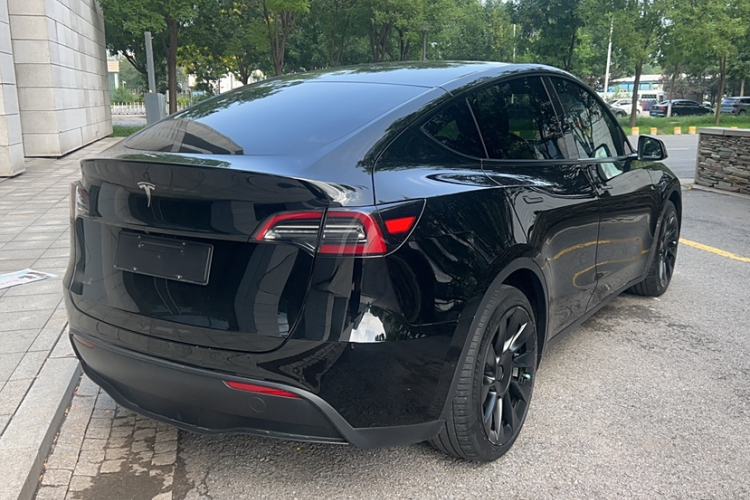 Used Tesla Model Y 2022 Rear-Wheel-Drive Version
