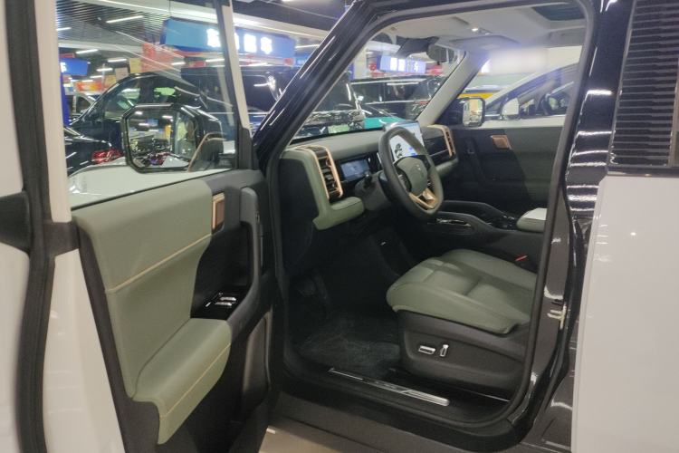 Used  03 2024 472km Four-Wheel Drive Long-Range Version