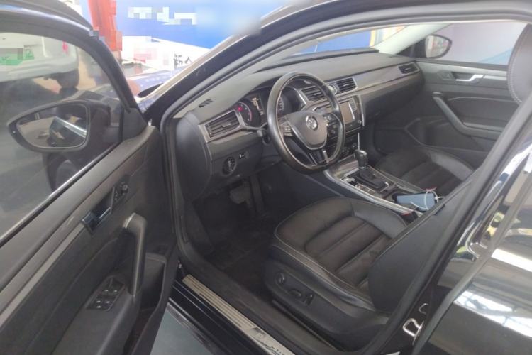 Used Volkswagen Passat 2017 330TSI DSG Luxury Edition