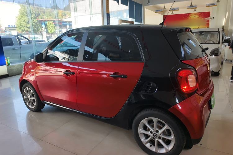 Used  forfour 2018 1.0L 52 kW Dynamic Edition