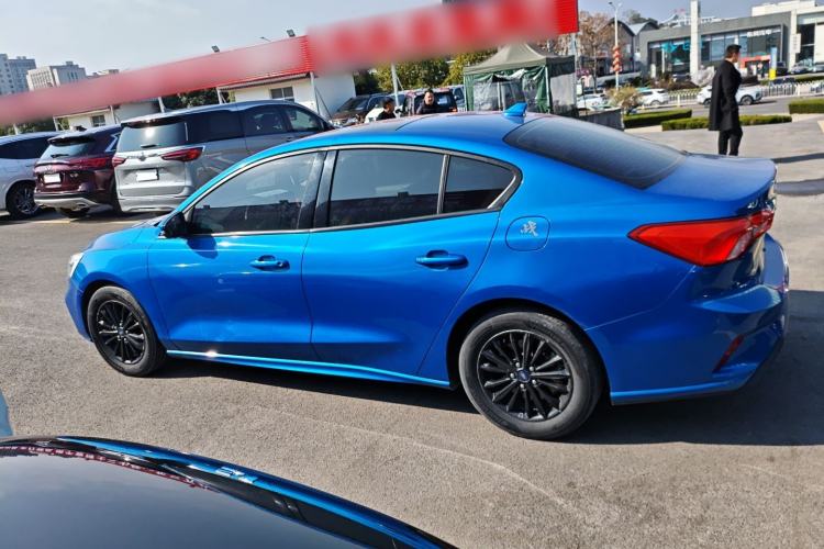 Used Ford Focus 2020 Sedan EcoBoost 180 Automatic Trend Edition
