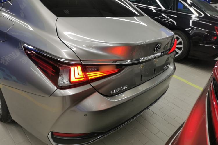 Used Lexus ES 2020 260 Excellence Edition