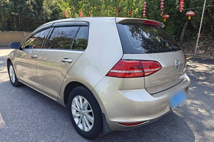 Used Volkswagen Golf 2014 1.6L Manual Fashion Edition
