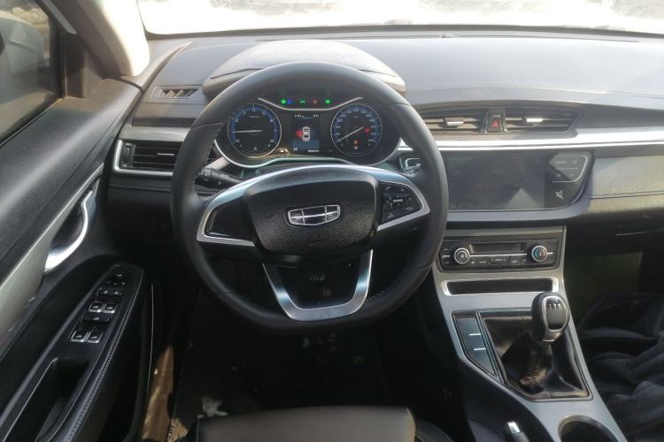 Used Geely Auto Emgrand 2019 Leading Edition 1.5L Manual Luxury Model China VI Standard
