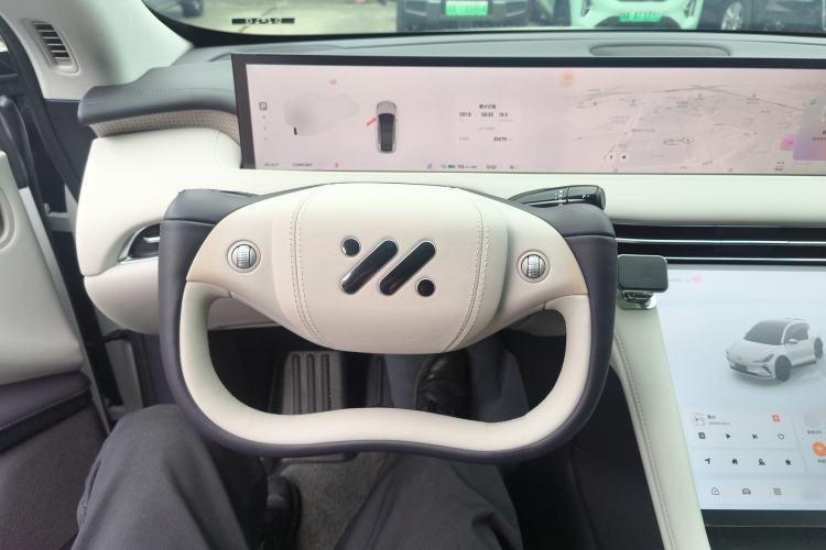 Used  LS7 2023 90 kWh Elite All-Wheel-Drive Version
