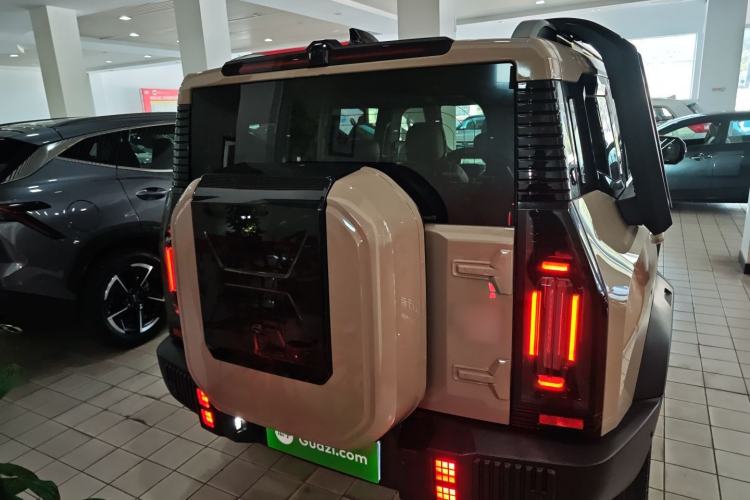 Used JETOUR Traveler 2023 2.0T All-Wheel Drive CrossPRO+