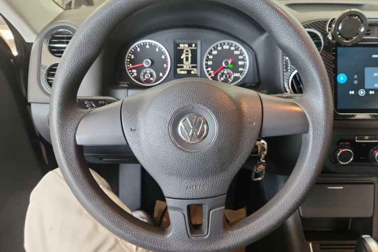 Used Volkswagen Tiguan L 2015 1.8TSI Automatic Two-Wheel Drive Trend Edition
