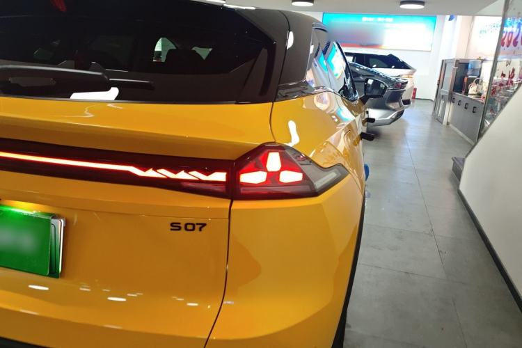 Used  S07 2026 230Ultra with Huawei Qiankun ADS SE Edition
