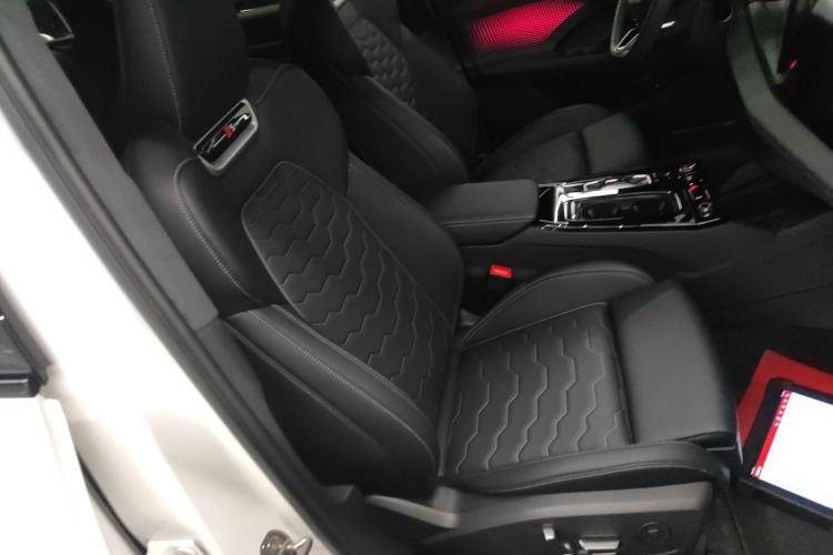 Used Audi Q6L e-tron 
