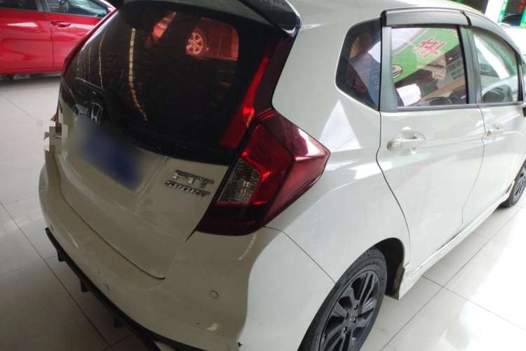 Used Honda Fit 2018 1.5L CVT Trendy Run+ Edition
