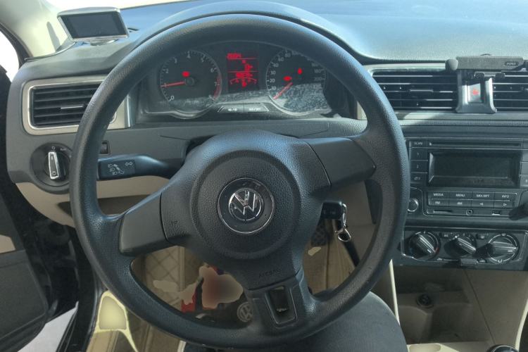 Used Volkswagen Santana 2013 1.6L Manual Comfort Edition
