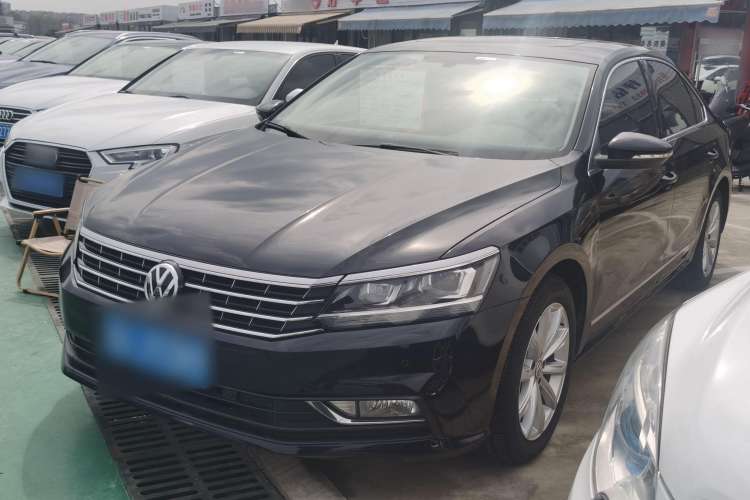 Used Volkswagen Passat 2017 330TSI DSG Luxury Edition
