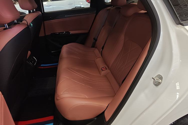 Used Geely Galaxy L6 2025 EM-i 140km Explorer+ Edition
