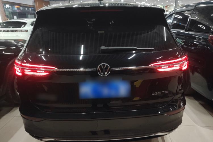 Used Volkswagen Viloran 2022 330TSI Luxury Edition
