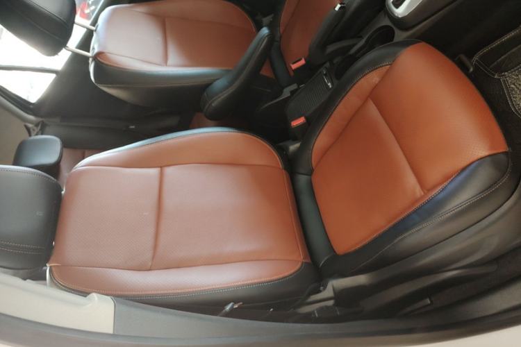 Used Buick Encore 2015 1.4T Automatic Two-Wheel Drive Urban Elite Version
