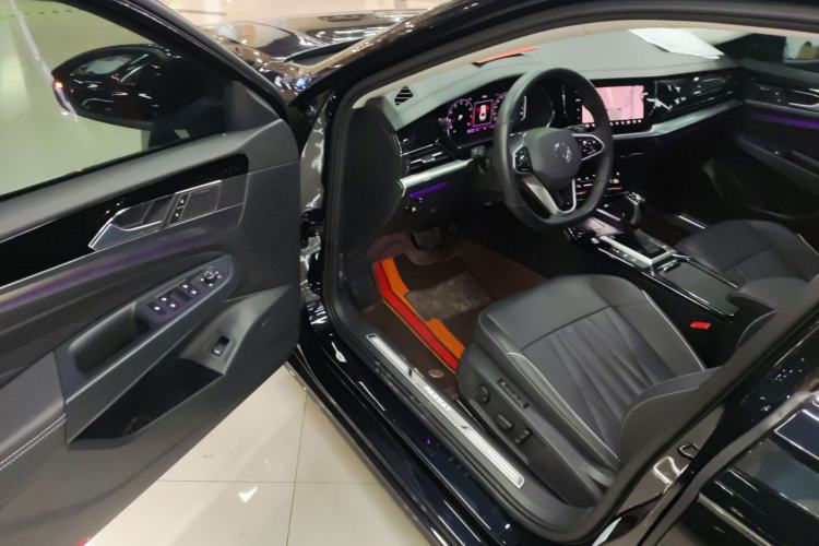 Used Volkswagen Passat 2022 330TSI Starry Luxury Edition
