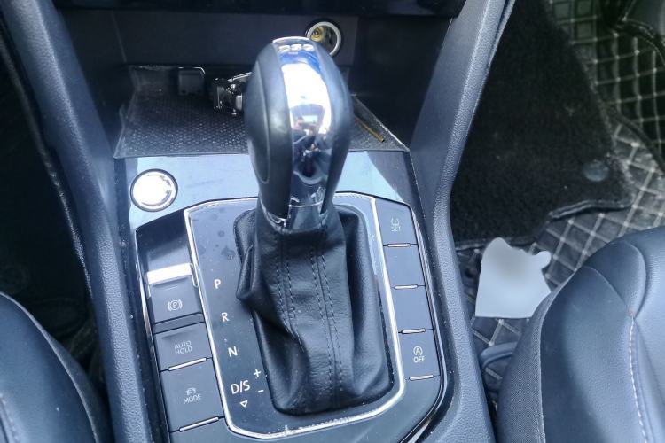 Used Volkswagen Tharu 2020 280TSI Two-Wheel Drive Luxury Plus Version China VI Standard
