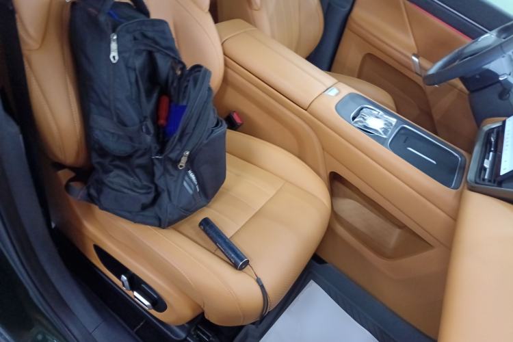 Used  eπ008 2026 Model Six-Seat Range-Extended Family Edition