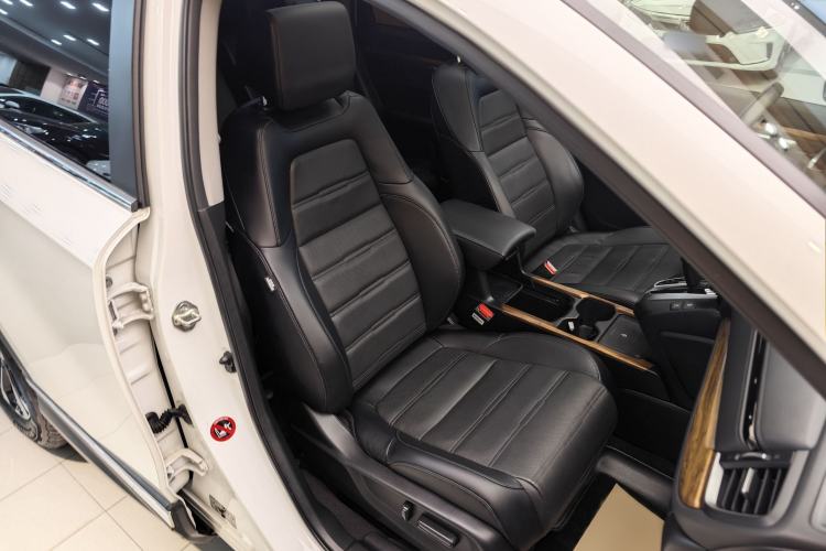 Used Honda CR-V 2021 240TURBO CVT 2WD Fashion Edition
