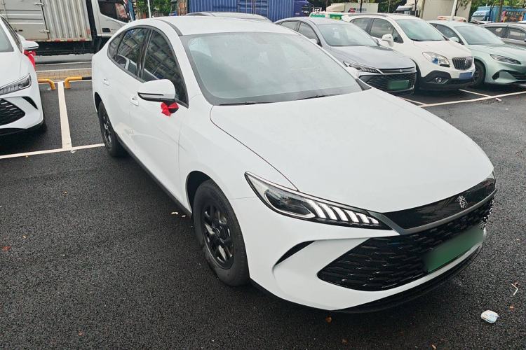 Used BYD Qin PLUS 2025 DM-i Smart Drive 55KM Leading Model
