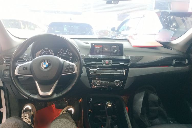 Used BMW X1 2018 sDrive20Li Leading Model
