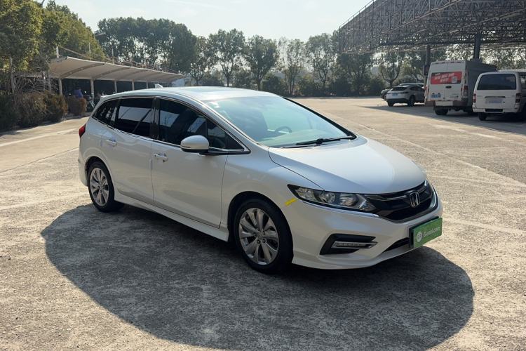 Used Honda Jade 2017 1.8L automatic Comfort version 5 seats
