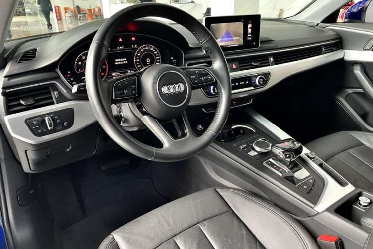 Used Audi A4L 2019 40 TFSI Fashion Edition China VI Emission Standard
