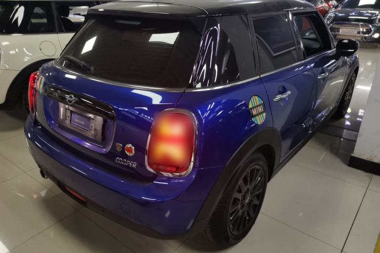 Used  MINI 2019 1.5T COOPER Classic Edition Five-Door Version
