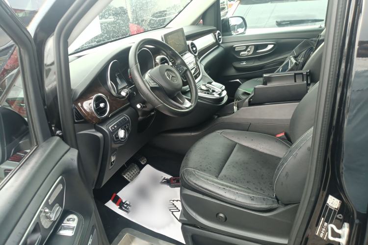 Used Mercedes-Benz V-Class 2018 V 260 Prestige Edition China VI
