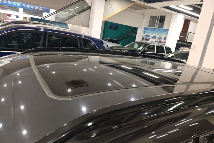 Used Chevrolet Orlando 2020 Light Hybrid Redline 530T Automatic Enjoyment Edition (5+2 Models)
