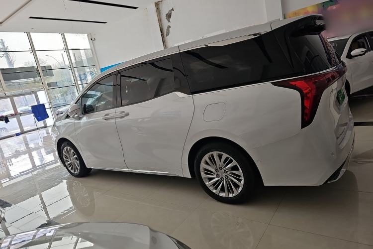 Used Buick Century 2023 2.0T Six-Seater Yinshi Edition
