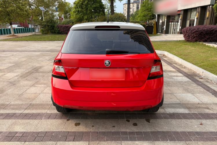 Used Skoda Fabia 2015 1.4L Automatic Chuanxing Edition
