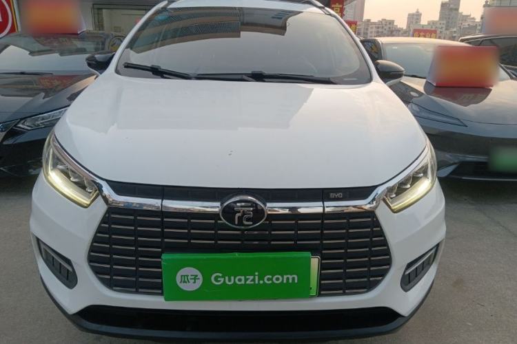 Used BYD Yuan New Energy 2019 EV360 Smart Connect Enjoyment Model
