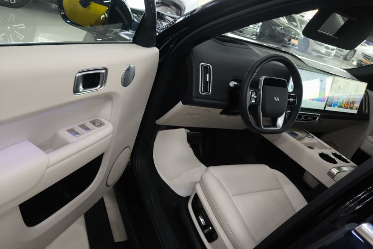 Used Li Auto L9 2024 Ultra Model
