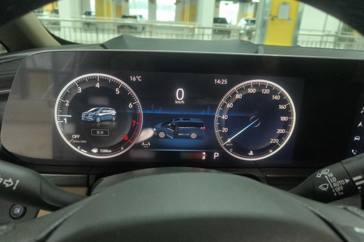 Used Buick GL8 2021 ES Landtrek 653T Luxury Model
