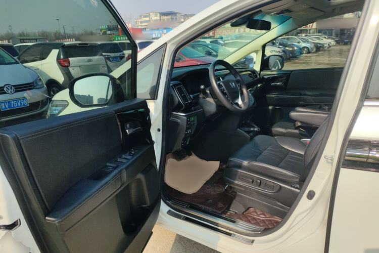 Used Honda Elysion 2019 2.0L Hybrid Luxury Edition