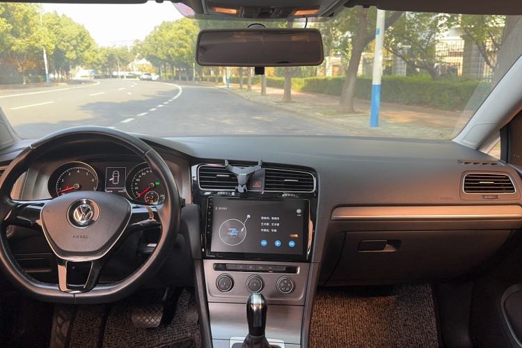 Used Volkswagen Golf 2014 1.4TSI Automatic Comfort Model
